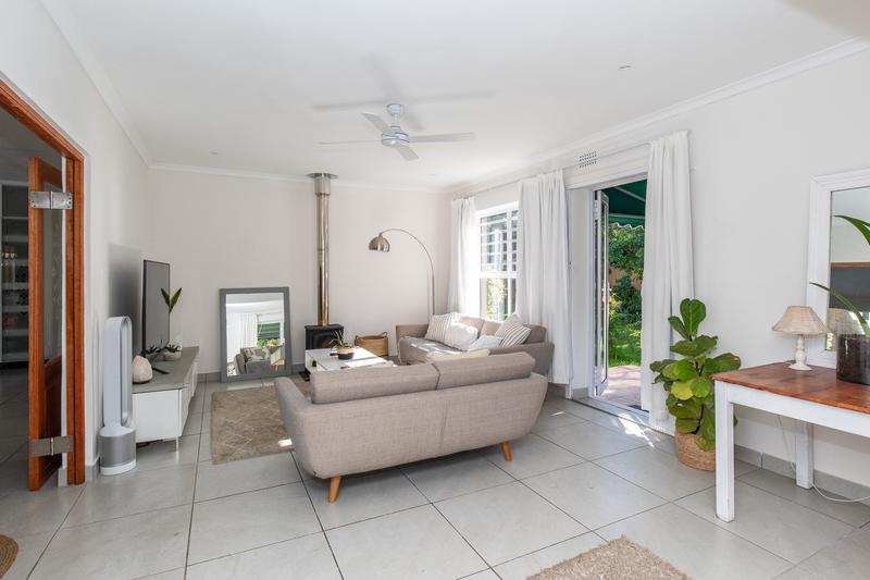 To Let 5 Bedroom Property for Rent in Kirstenhof Western Cape